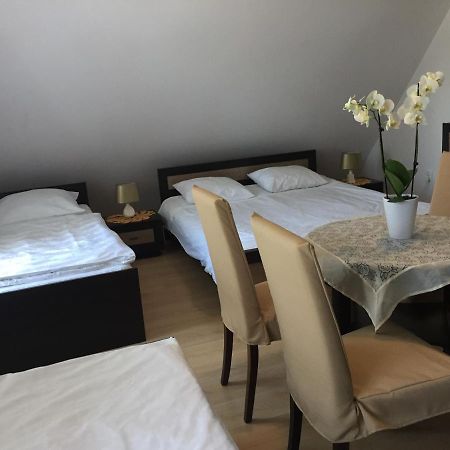 Bialy Dwor Villa Kostrzyca Bagian luar foto