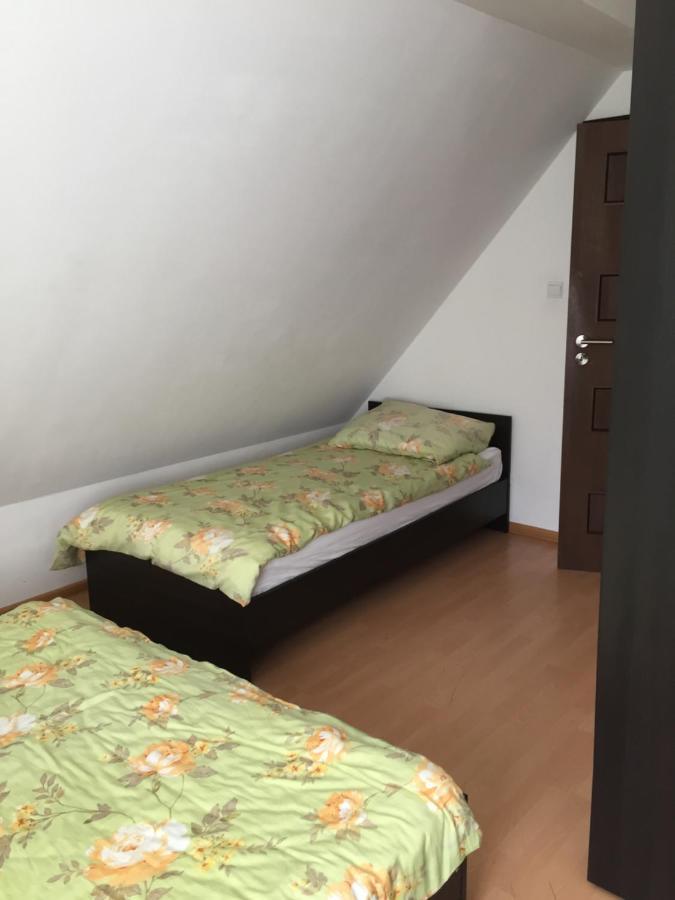 Bialy Dwor Villa Kostrzyca Bagian luar foto