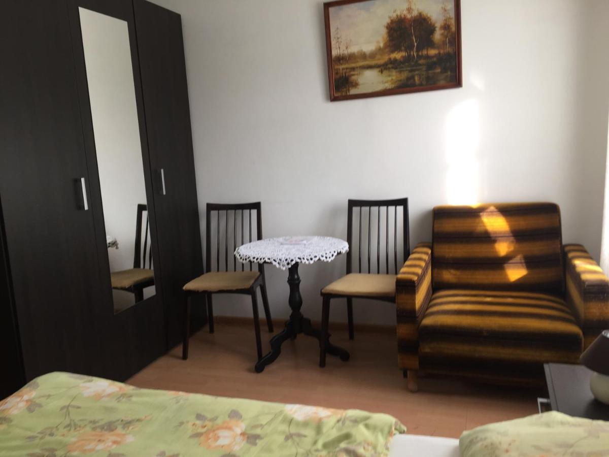 Bialy Dwor Villa Kostrzyca Bagian luar foto